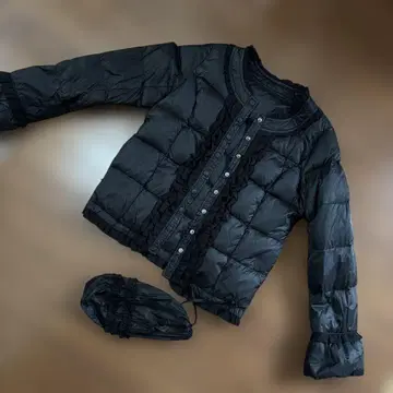 새상품급 앤드러브 블랙 라이트 다운 프릴