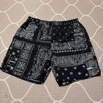 브리스톨 반다나 블랙 숏팬츠 L 사이즈