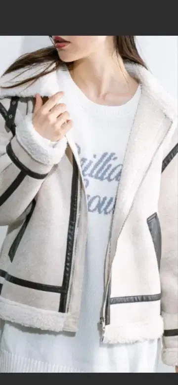 플리스 보아 자켓 크림색