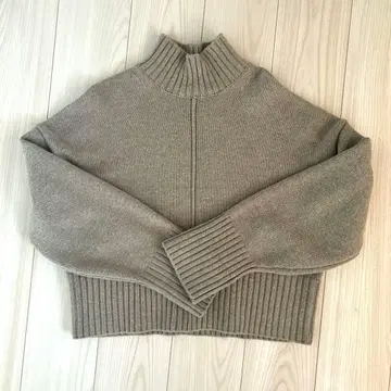 가격 인하 TODAYFUL 베이지 터틀넥 니트