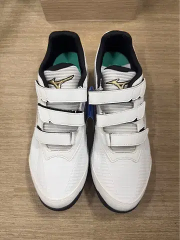 러닝화 MIZUNO 미즈노 품번 11GT221001 28.5