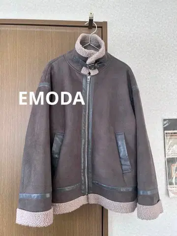 EMODA 무스탕 코트 브라운