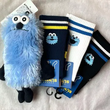 GU x 퍼펫순순 콜라보 파우치 양말 전 3종 4개 세트