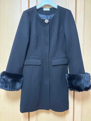 An MILLE 안미르 비쥬 코트 블랙