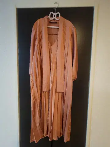 ZARA 핑크 원피스 M 사이즈