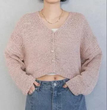 apart by 테이프얀라메 가디건