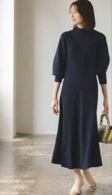 새상품급*Noble 노블 라운드넥 바이컬러 플레어 니트 원피스