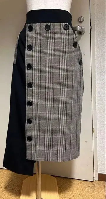 유나이티드 도쿄 UNITED TOKYO 타이트 스커트 플레어 스커트