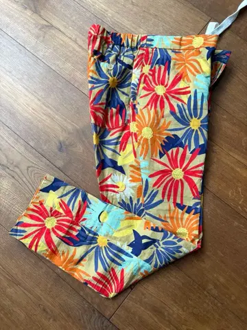 새상품급 투모로우랜드 PT 꽃무늬 팬츠 멀티컬러