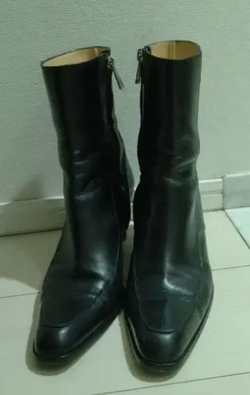 BALLY 발리 숏부츠 사이드 지퍼 천연 가죽 블랙 38