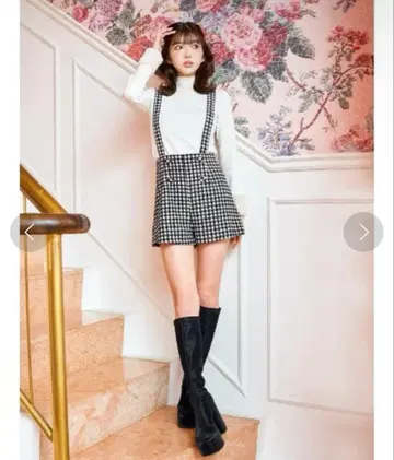 다리치 상하의 세트 하이웨스트 서스펜더 숏팬츠 체크