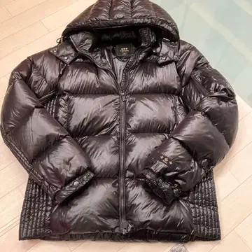 TATRAS 블랙 다운 자켓 후드 부착