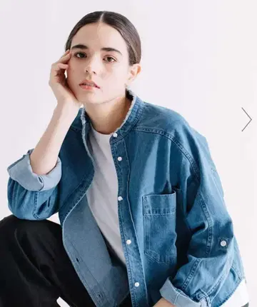 새상품급 blanc basque 펄 버튼 데님 셔츠