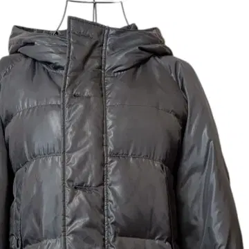 11/30까지 한정판 가격 인하 컴시즘 후드 부착 다운 자켓