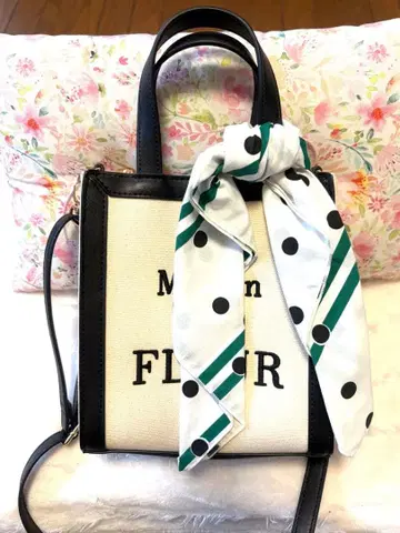 Maison de FLEUR 숄더백 아이보리/블랙