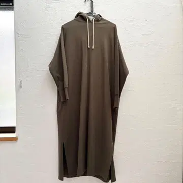 마이요 후드 부착 맨투맨 원피스