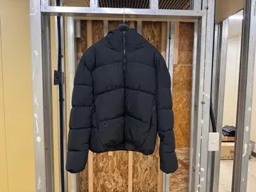 ZARA 블랙 다운 자켓