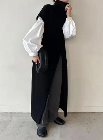 셀렉 모카 롱베스트 센터 슬릿 터틀 니트 롱 원피스