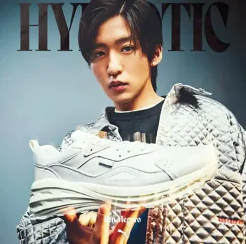 PUMA x Snow Man 콜라보 스니커즈 히프노틱 CL 27.0