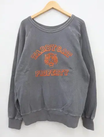 Mixta 별주 TABBY CAT PROPERTY SWEAT SHI