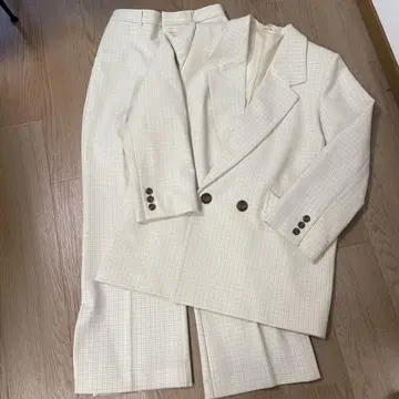 MOUSSY 아이보리 체크 무늬 셋업