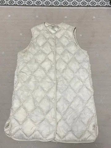 유니클로 울트라 라이트 다운 롱 베스트 다운 베스트 XL 퀼팅