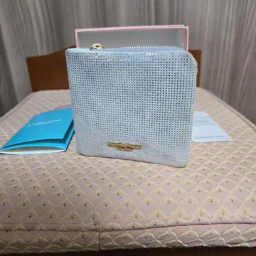 라메 믹스 화이트 접이식 지갑