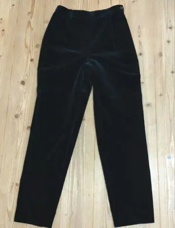 TOMORROWLAND 블랙 벨벳 팬츠