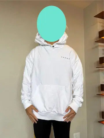 CRONOS 화이트 후드 부착 후드티