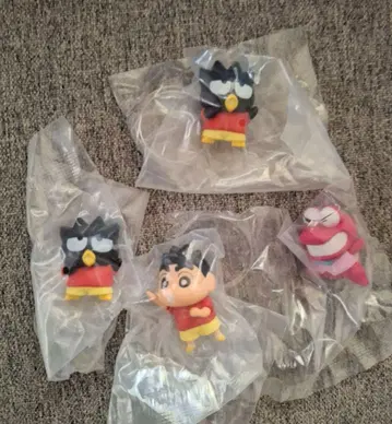 짱구는 못말려(크레용 신짱) x 산리오 캐릭터즈 피규어 컬렉션