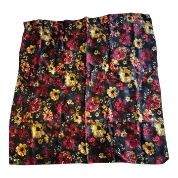 leur logette 10주년 기념 플라워 프린트 스카프 룰 로제트