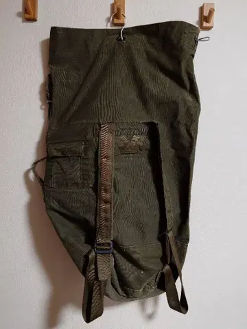 올리브 그린 밀리터리 가방 구제 의류