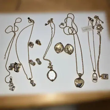 골드 컬러 도금 목걸이와 귀찌 세트