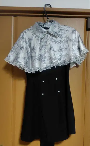 지뢰계 케이프 원피스