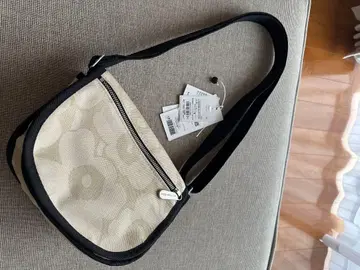 2회 사용 새상품급 마리메꼬 일본 한정판 Unikko 숄더백