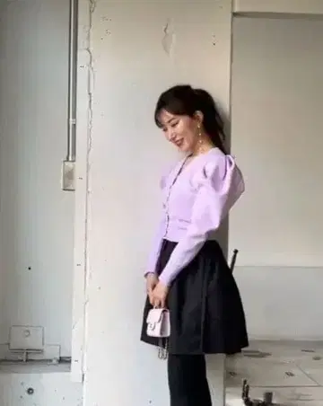 뤼리안 퍼프 슬리브 상의 라벤더