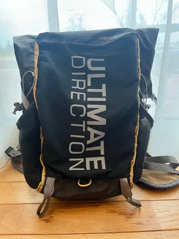 ULTIMATE DIRECTION FASTPACK 25