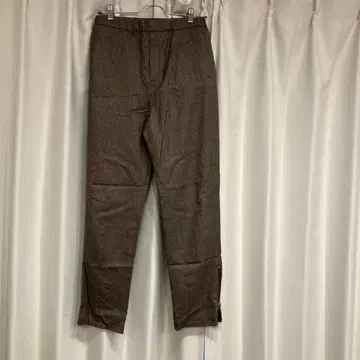 브라운 체크 무늬 슬랙스 사이드 지퍼 포함
