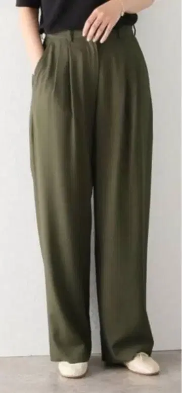 베이직 턱 팬츠 13110-7002 KHAKI 사이즈 2