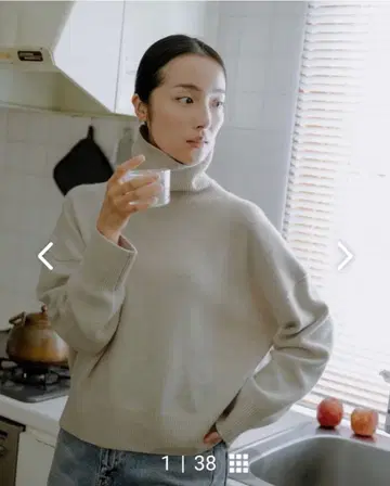 북유럽,  부드럽게 감싸는 캐시미어 실크 혼방 터틀넥 니트