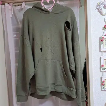 컨디션 최상 GYDA 데미지 가공 후드티