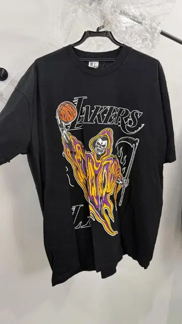 warren lotas lakers t-shirts