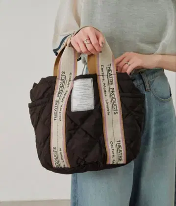 THEATRE PRODUCTS 자카드 테이프 퀼팅 버킷 토트