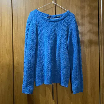 ZARA KNIT 백리본 디테일 블루 니트