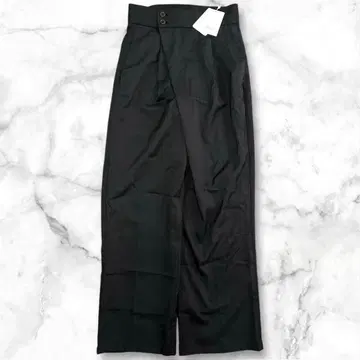 택 포함 새상품 Louere 루엘레 팬츠 랩 디자인 모던한 느낌 깔끔함