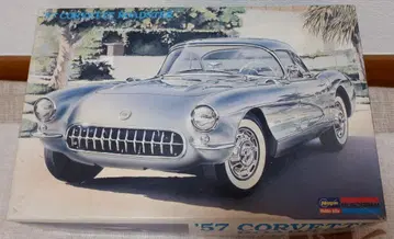MONOGRAM 1/24 57 CORVETTE ROADSTER