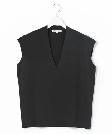 23구 [세탁 가능] 코튼 폴리에스테르 V넥 니트 블랙