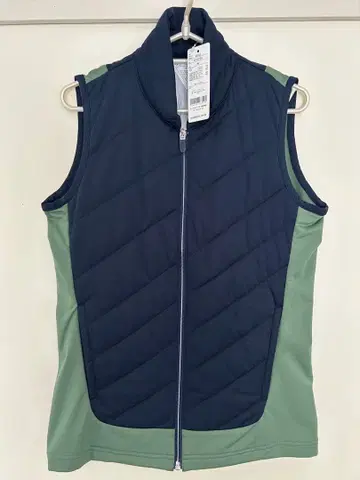 새상품 TaylorMade 테일러메이드 충전솜 베스트 정가 26000엔