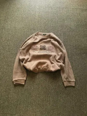 90s' MCM Legere 자수 로고 맨투맨 빈티지 페이드