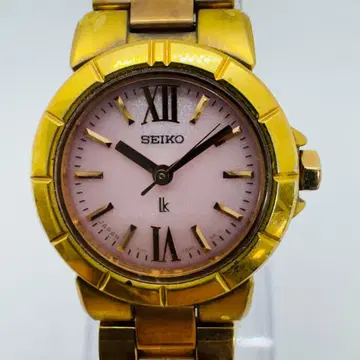 SEIKO 세이코 루키아 핑크 다이얼 V111-0AC0 손목시계